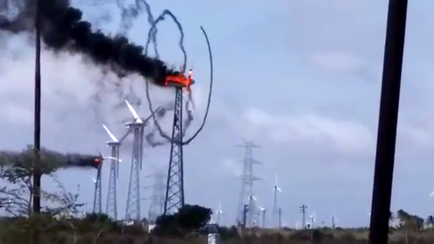 Bike Washing Machine >> Burning wind turbine creates strangely mesmerising smoke ... Bike Washing Machine >> Burning wind turbine creates strangely mesmerising smoke ...