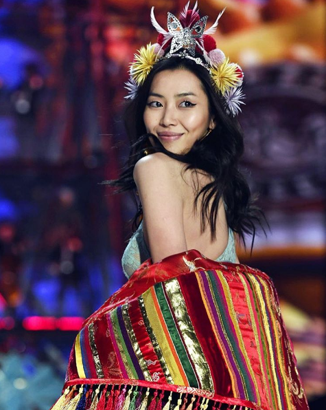 Meet The Four Chinese Models In The Victorias Secret Fashion Show