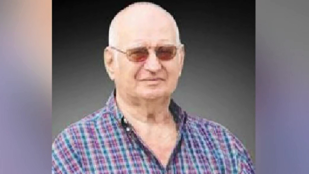 Cairns man fighting for life after taipan bit him in his lounge room ... - 9news.com.au