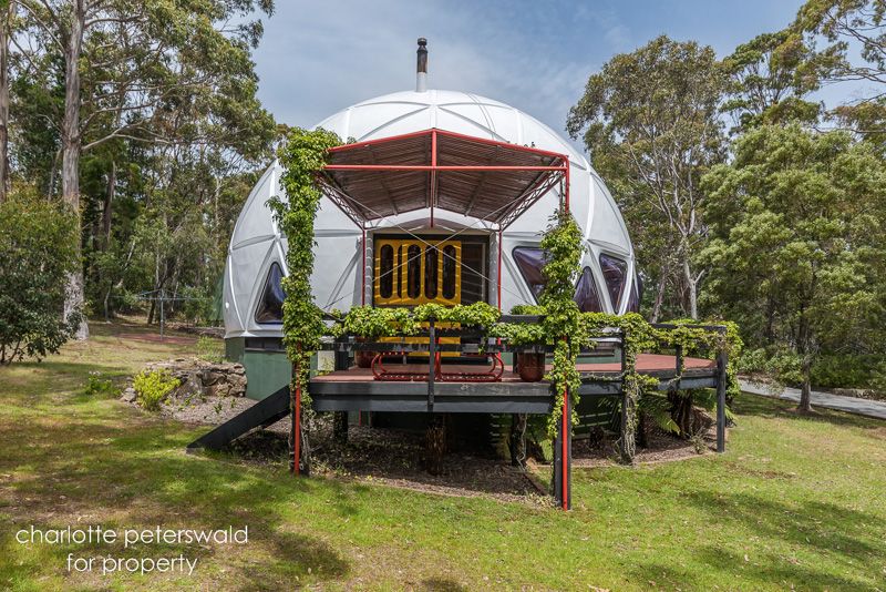 Groovy Tasmanian geo-dome home hits the market - 9homes