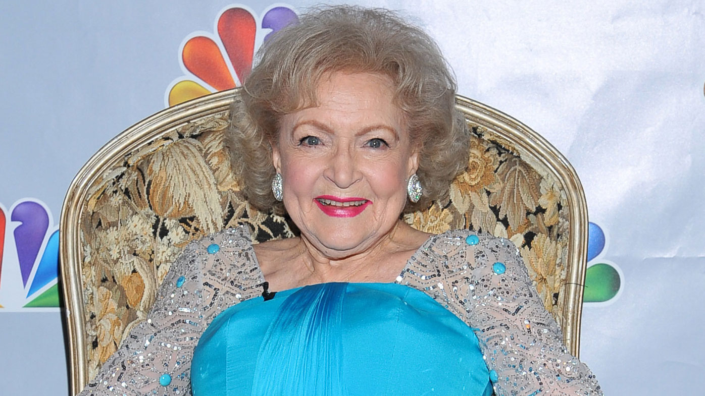 Man fundraising to protect Betty White for the rest of 2016 - Where Can I Watch Betty White A Celebration