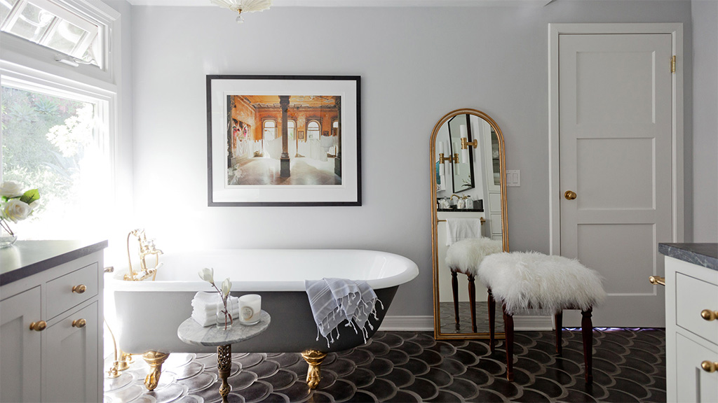 Six expert tips to make any bathroom look bigger 9Homes