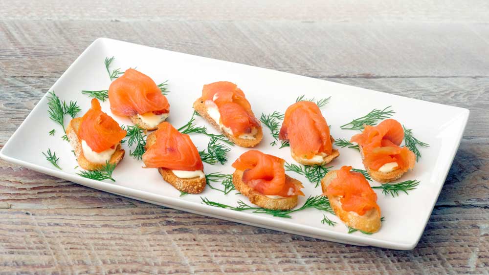 Coldsmoked salmon with dill crème fraîche 9Kitchen