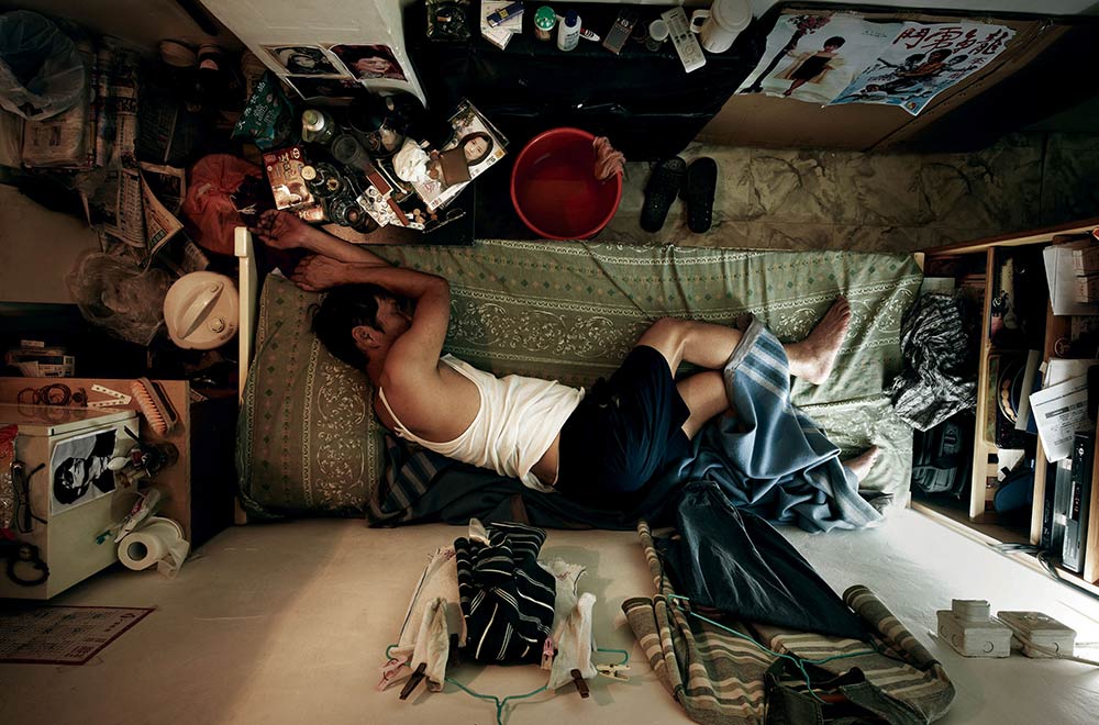 Inside the ‘coffin homes’ of Hong Kong 9homes