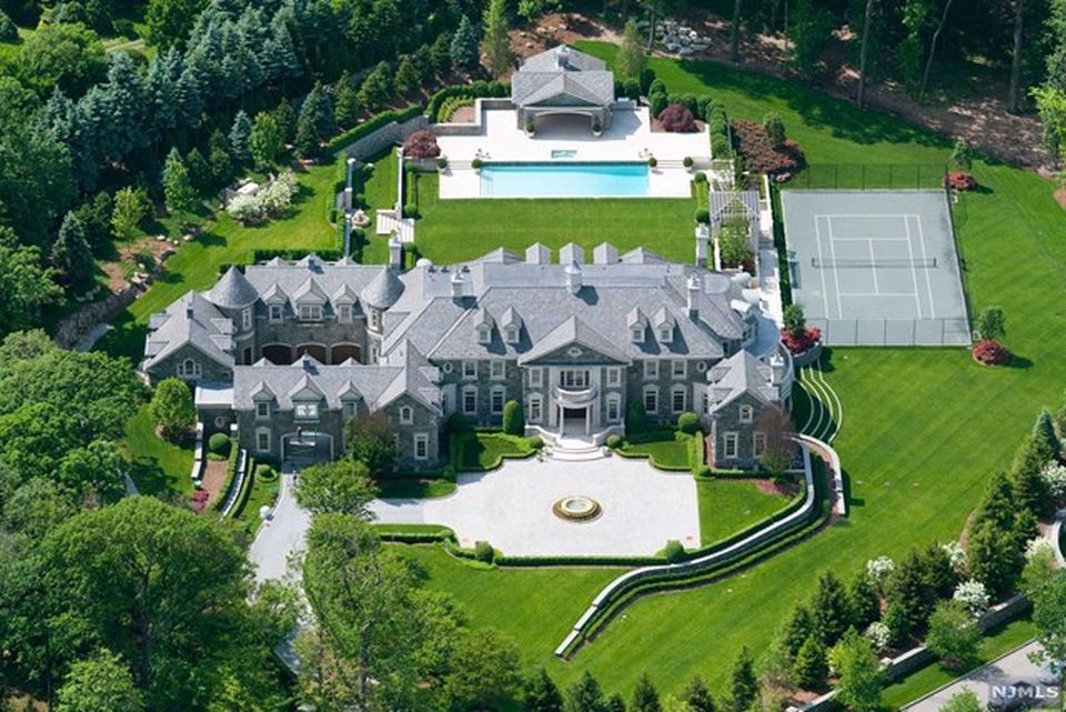 New Jersey Mansion Struggling To Sell Despite $28 Million Discount