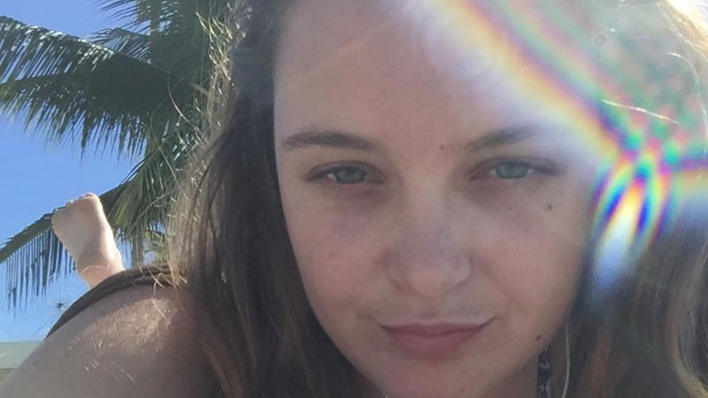 Tributes pour in for Queensland 'angel' killed in Bali scooter crash Tributes pour in for Queensland 'angel' killed in Bali scooter crash