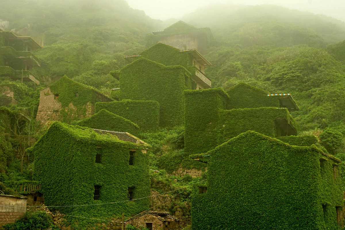 The most beautiful examples of buildings reclaimed by nature - 9Travel