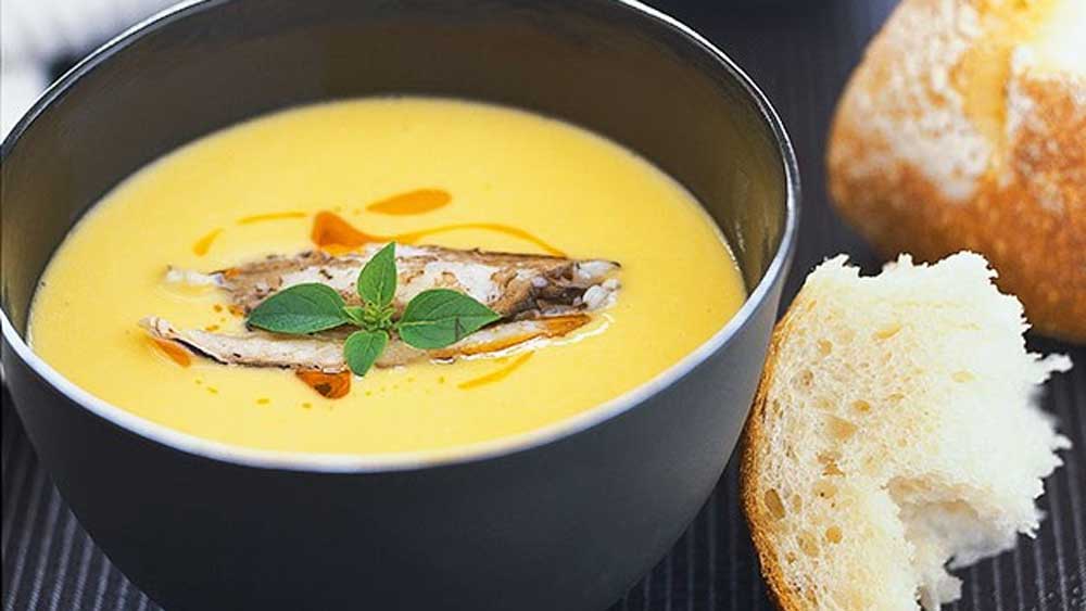 Matt Moran's crab and sweetcorn soup recipe 9kitchen
