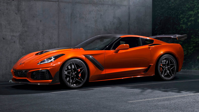 New flame-throwing 2019 Corvette ZR1 is the fastest yet New flame-throwing 2019 Corvette ZR1 is the fastest yet