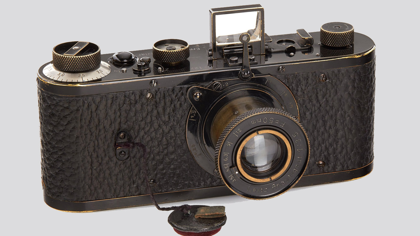 vintage-1923-leica-camera-shatters-auction-records-with-staggering-price