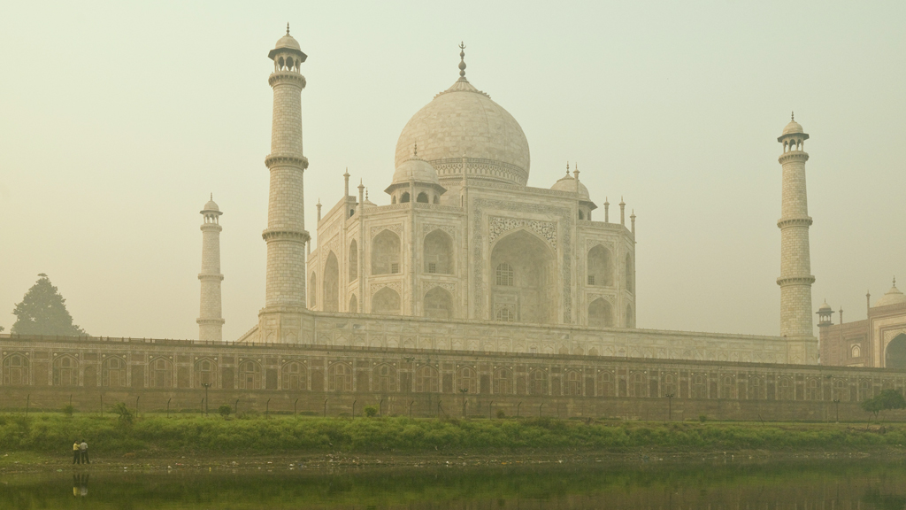 Gross reason why the Taj Mahal is turning green 9Travel