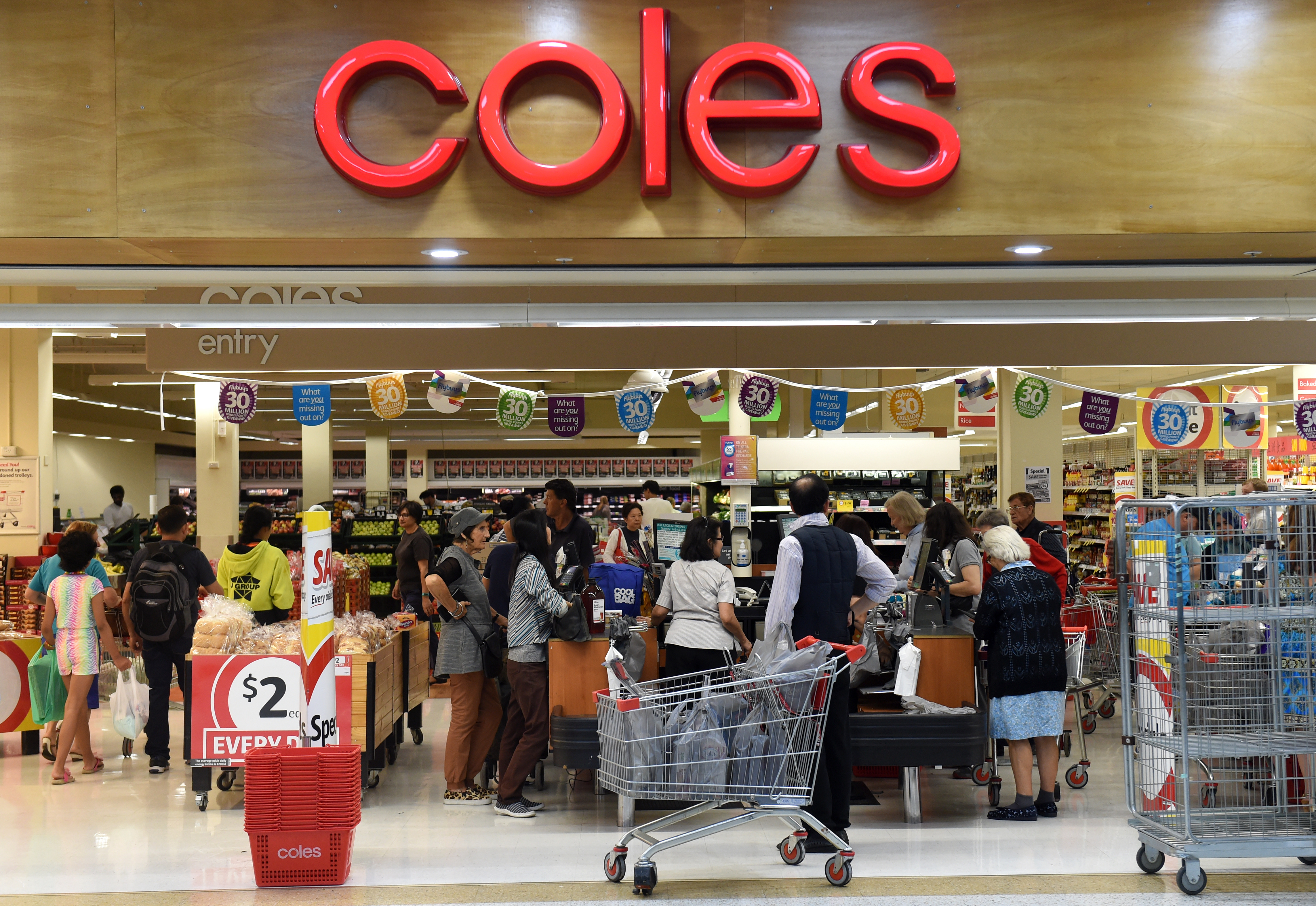 coles-extra-checkouts-open-to-help-with-plastic-bag-ban