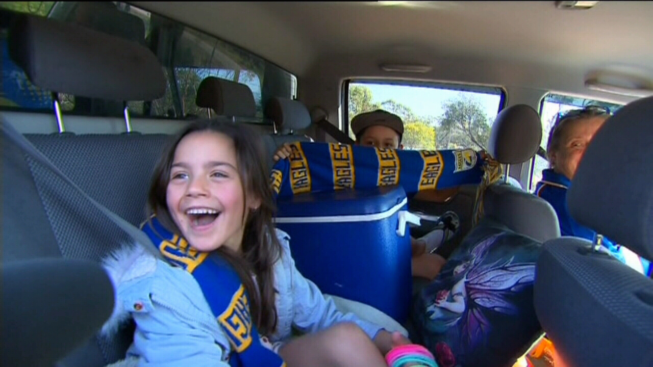 Eagles fans begin long trek to the 'G