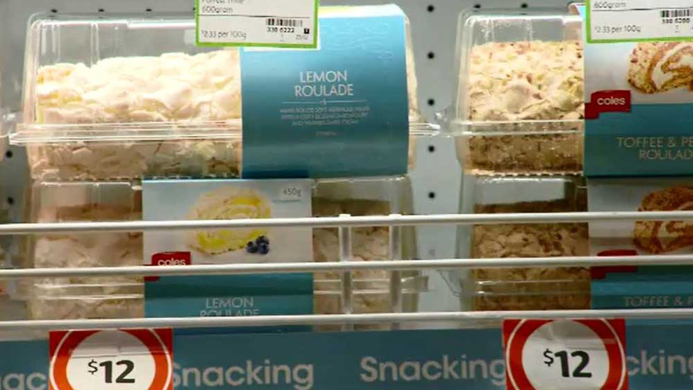 Aldi, Woolworths and coles supermarket cakes put to the test 9Kitchen