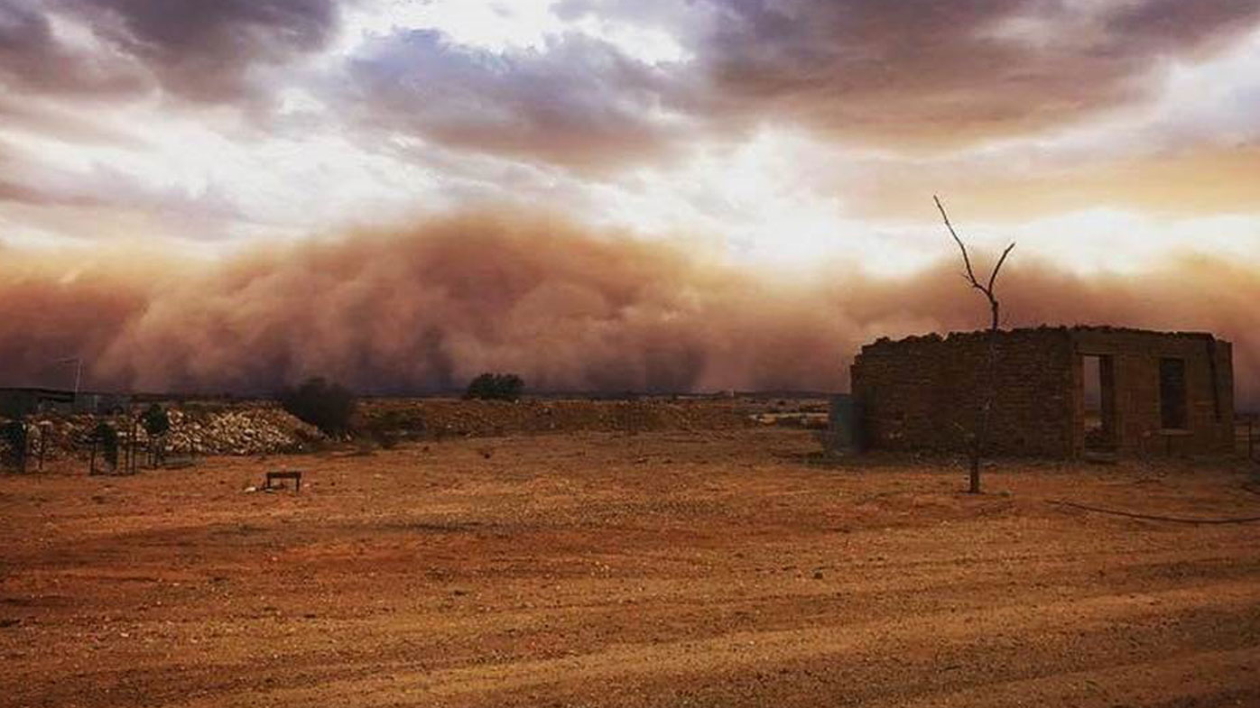 Dust Storm NSW Massive Sand Cloud Sweeps Through Caravan Park