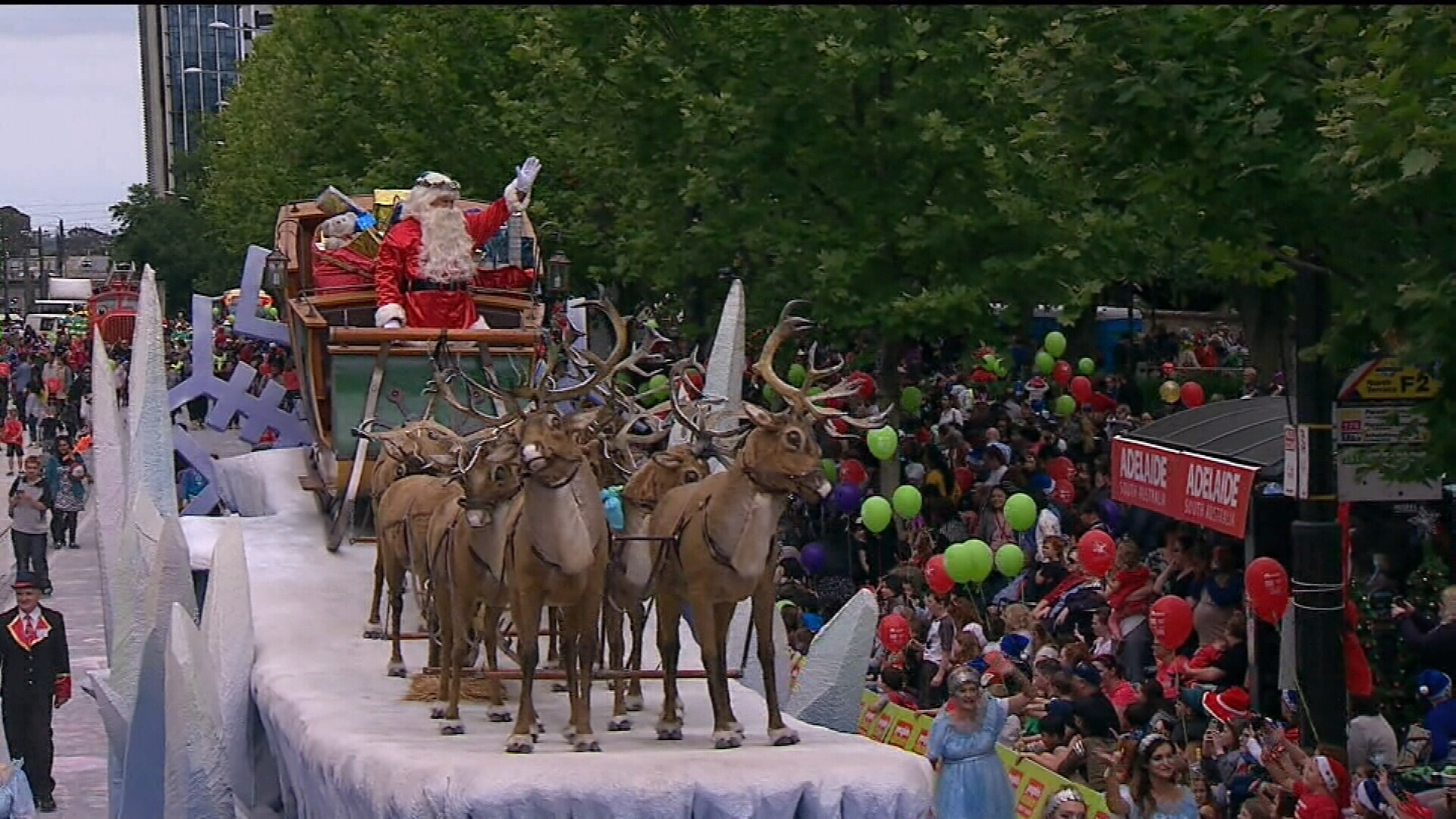 Adelaide Christmas Pageant Thousands prepare for iconic parade