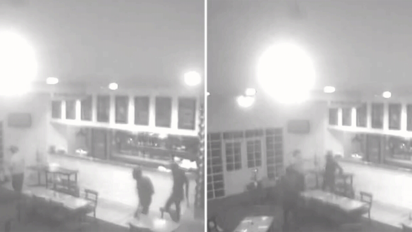 Armed robbers storm Ballarat pub