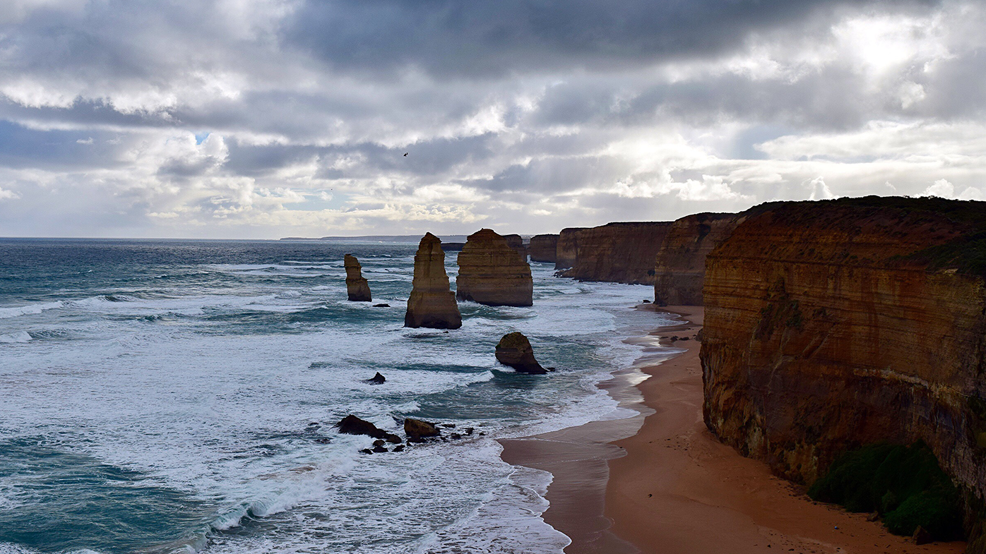 Victoria’s famous Great Ocean Road at risk of washing away