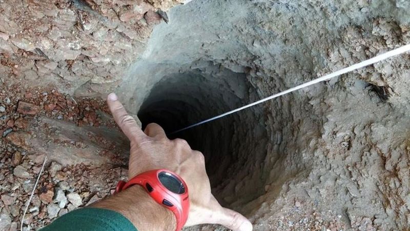 Spanish rescuers cling to hope of finding trapped toddler