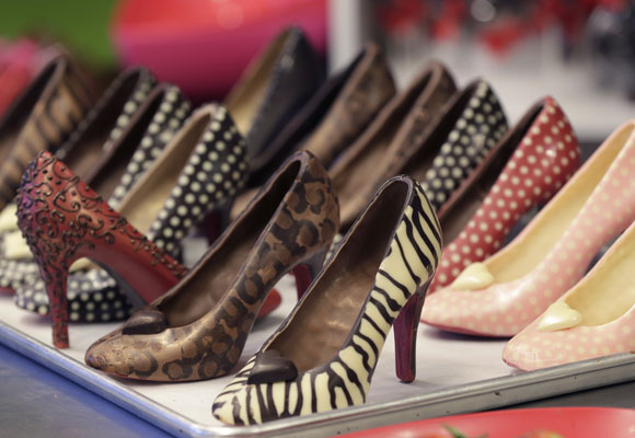 Chocolate shoes and other edible Valentine gifts 9Kitchen Chocolate shoes and other edible Valentine gifts 9Kitchen