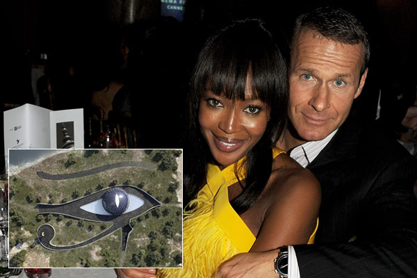El novio de Naomi Campbell le compró una casa en la forma de un ojo egipcio