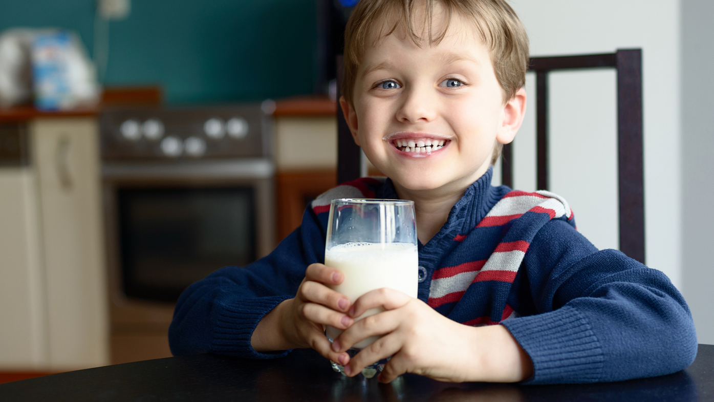 Give your kids full fat milk it #39 ll make them healthier 9Coach