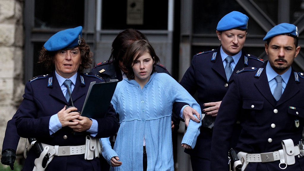 Amanda Knox Opens Up About Lesbian Flings In Prison