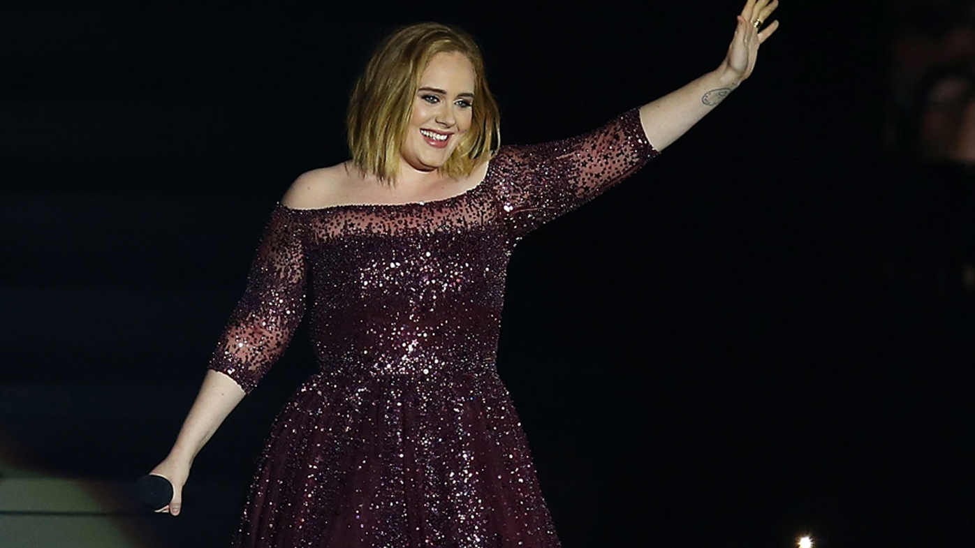 Adele visited the set of Neighbours and had the best time: Photo - 9Honey
