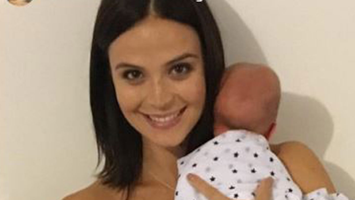 Lauren Brant poses in bikini one week after giving birth - 9TheFIX