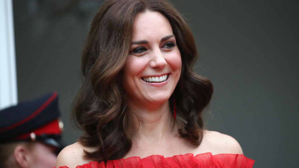 Kate Middleton Shows off Growing Baby Bump