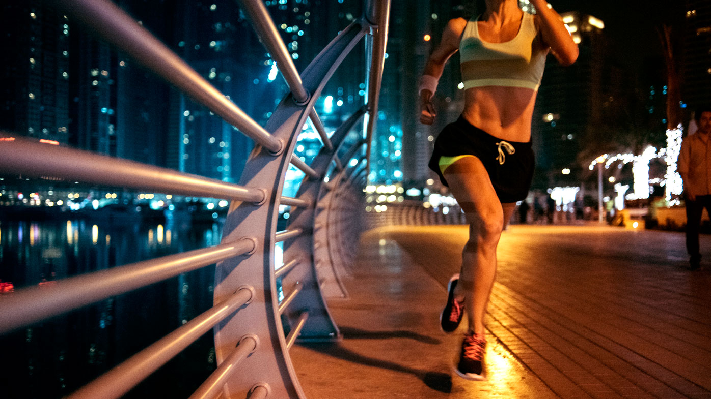 Exercising in the morning vs exercising in the evening: which burns the