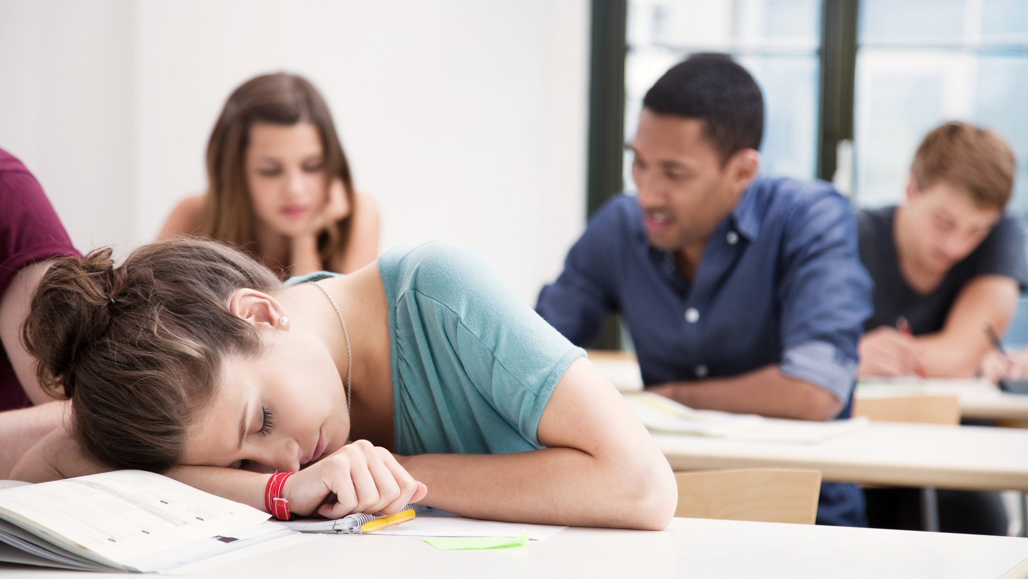 why-this-high-school-teacher-let-his-student-nap-in-class-9honey