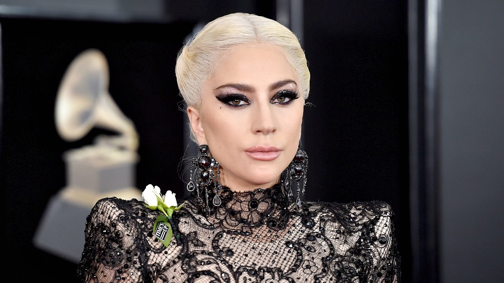 Lady Gaga Vogue cover shoot for October 2018 - 9Style