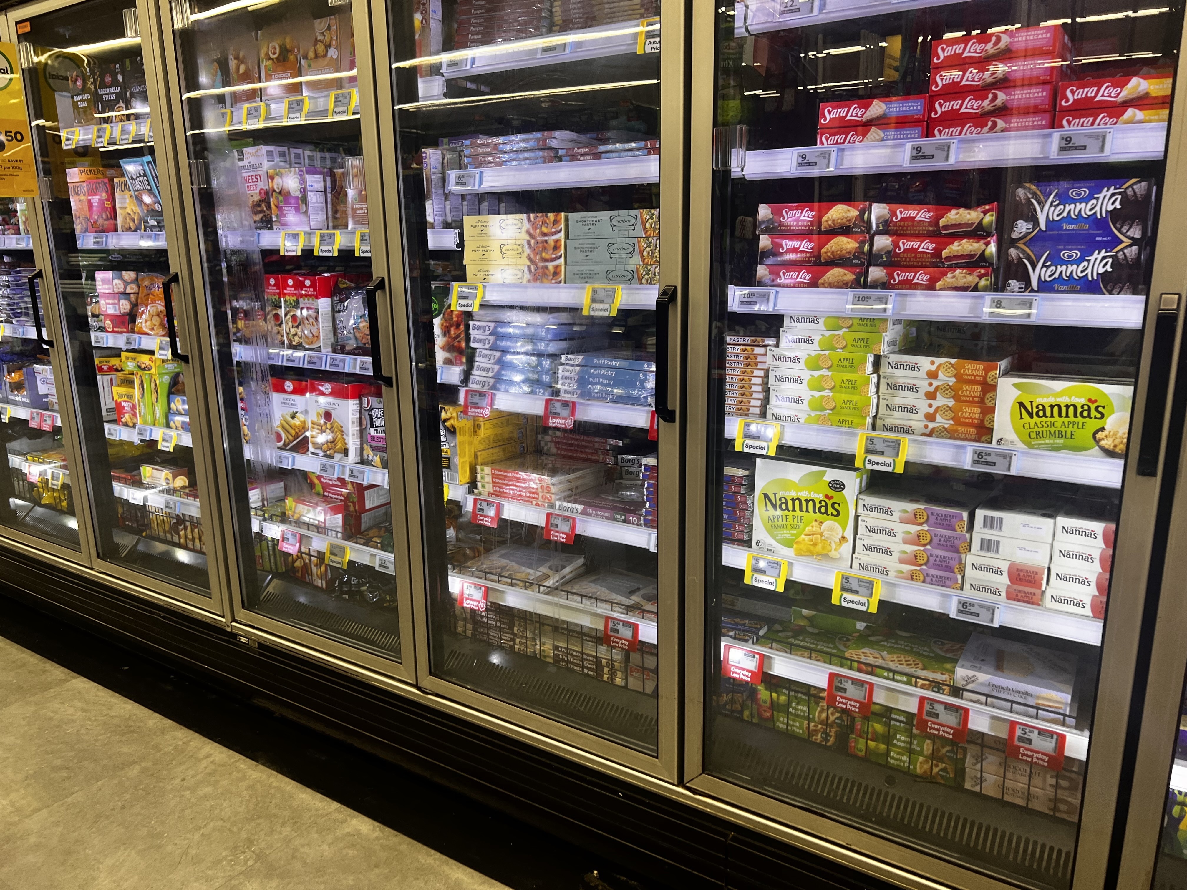 The results are in: Iconic '90s favourite crowned Australia's best supermarket frozen dessert