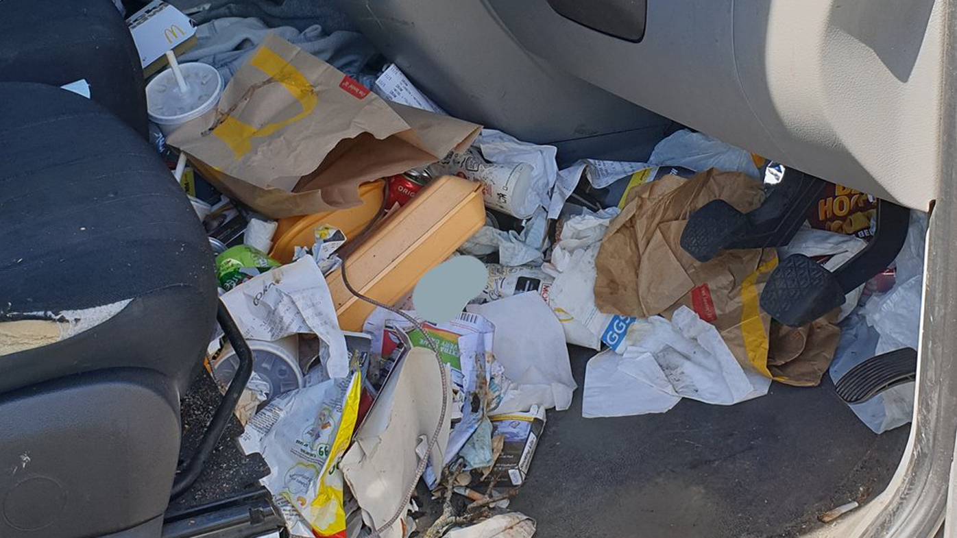 Police Finer For Insanely Messy Car Interior