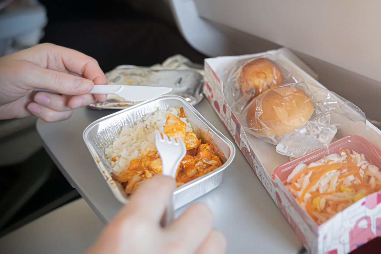 Surprising airline crowned world's best for in-flight dining, as Aussie airlines disappoint