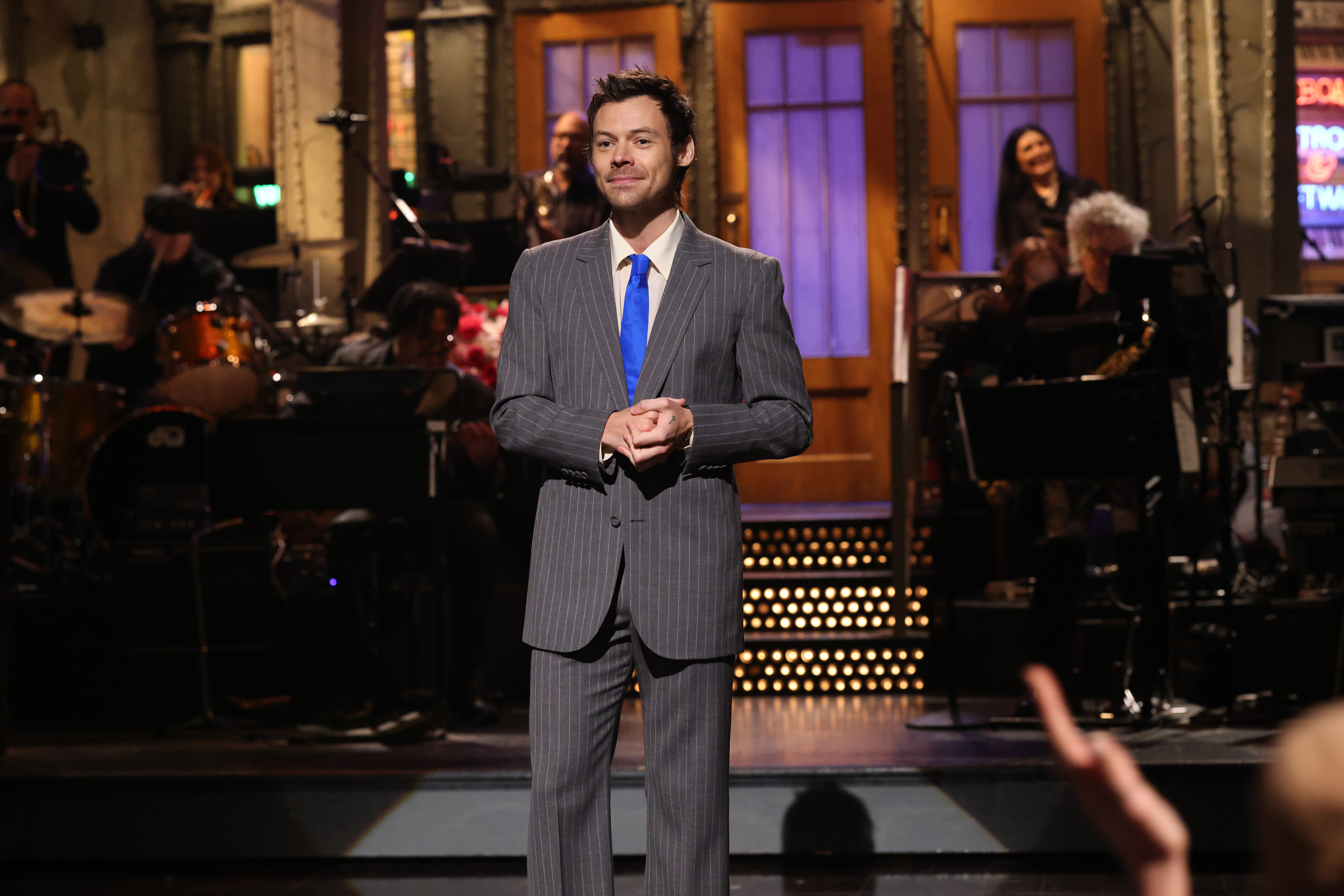 Watch as Harry Styles aims joke at Andrew Mountbatten-Windsor in opening SNL monologue