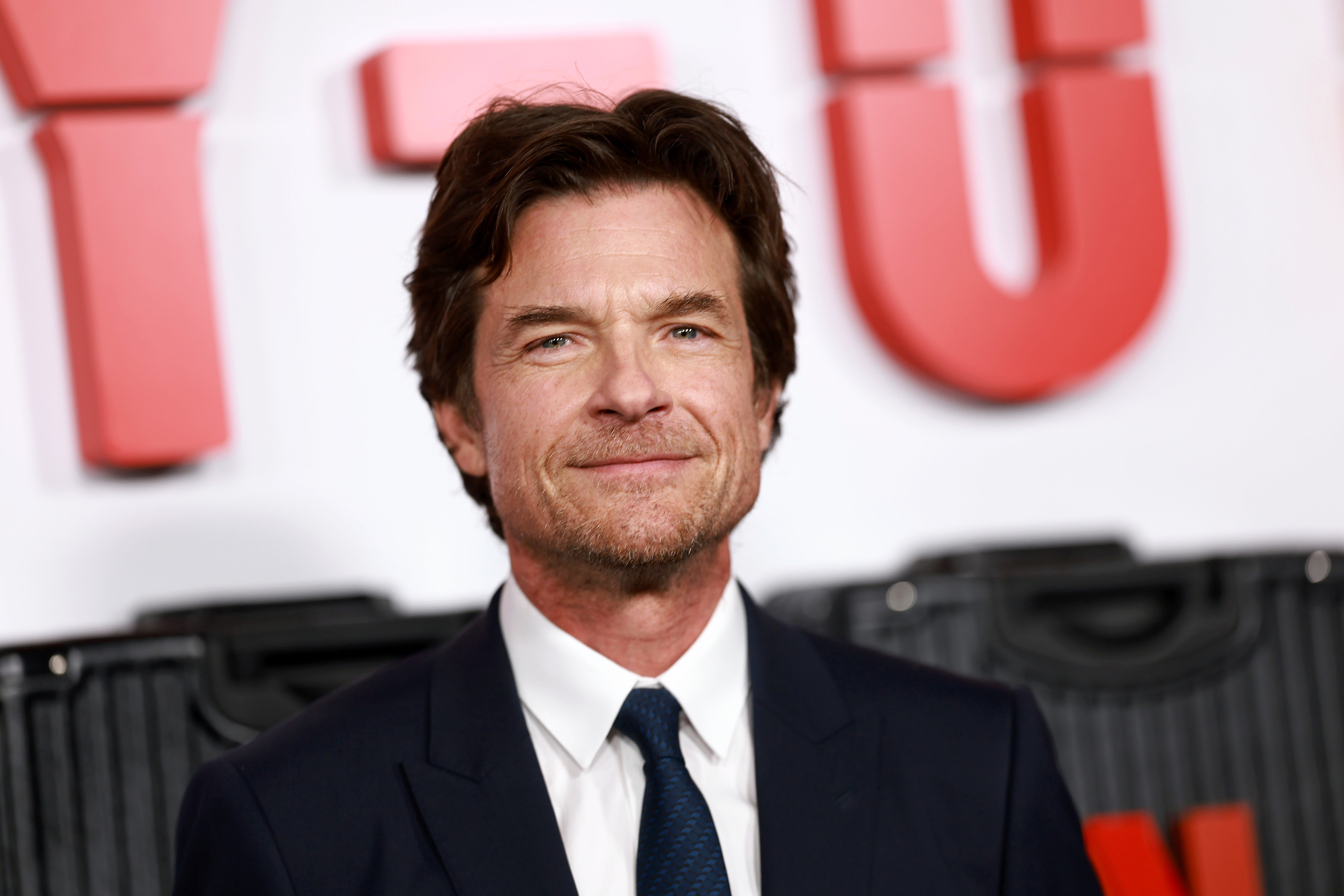 Jason Bateman addresses backlash over on-air exchange with Charli XCX about not wanting kids