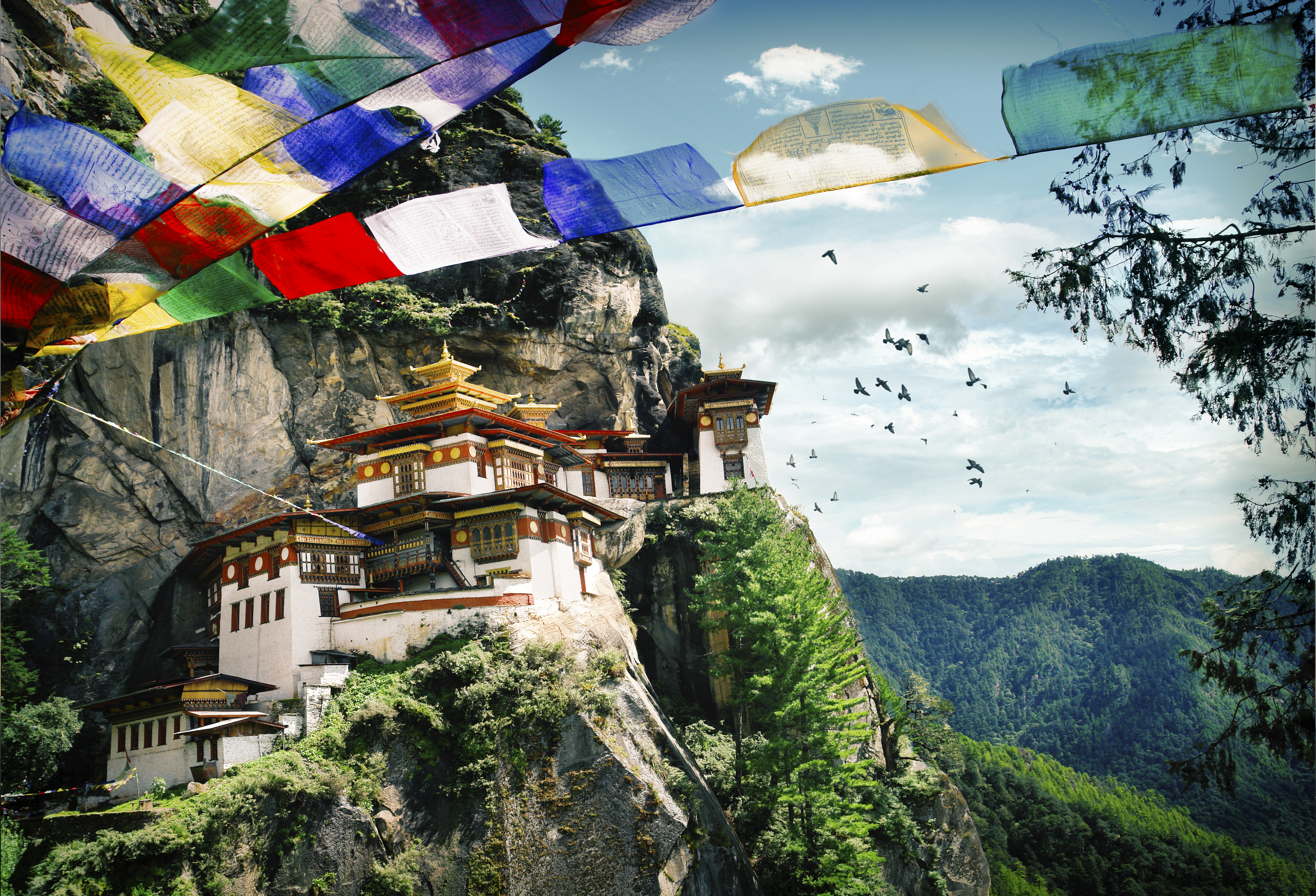 Best time to visit Bhutan: The secret kingdom that was once closed to tourists