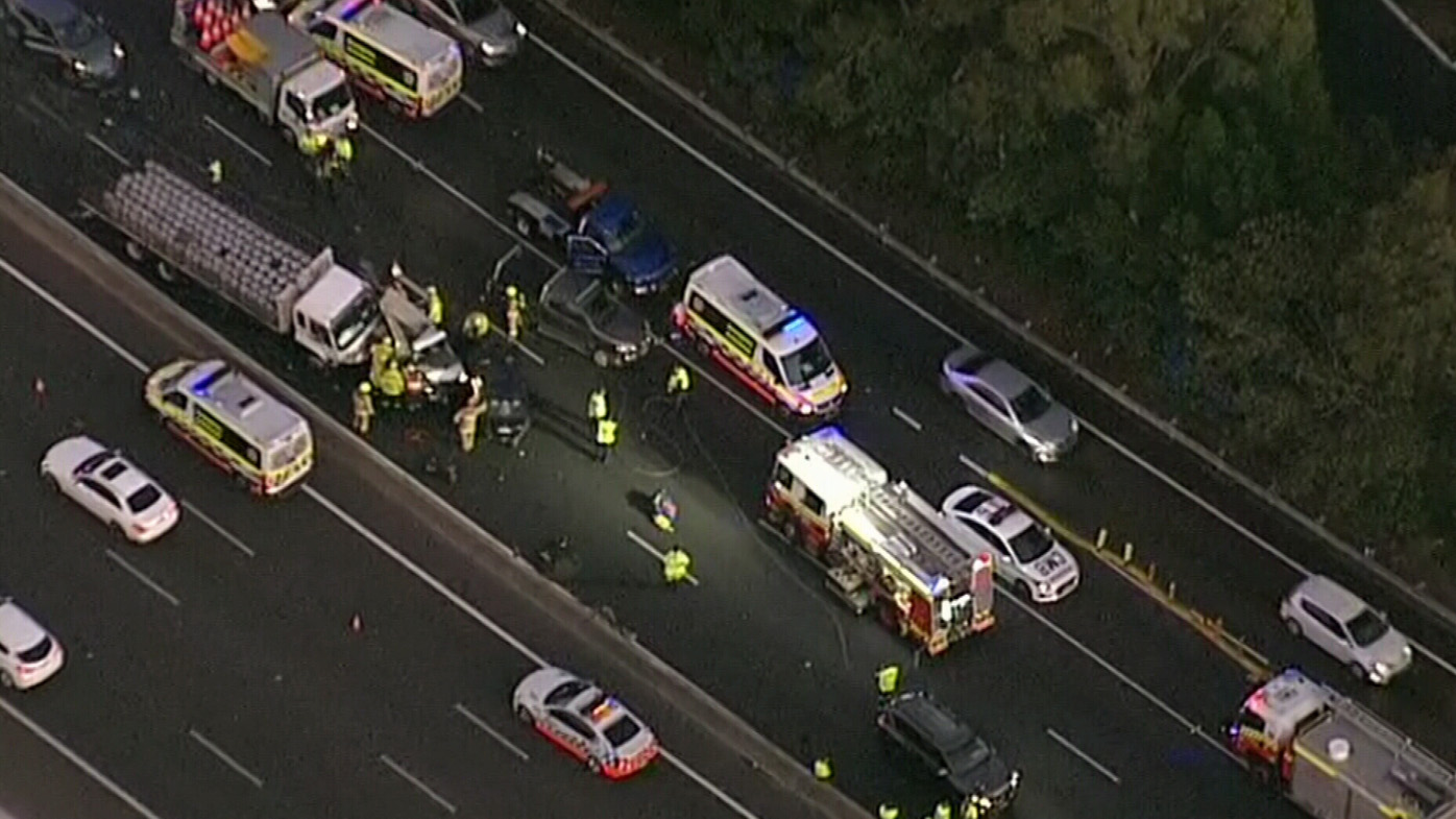 Tradie killed on way to work in tenvehicle M4 crash Sydney news