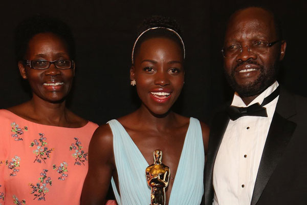 How Lupita Nyong O Deals With Her Critics Everyone S Job Comes With Ugly Things They Have To