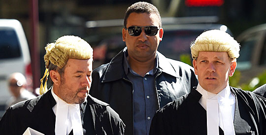 Brendan King (2nd left) arrives at the NSW Supreme Court in Sydney on October 18, 2016. (AAP)