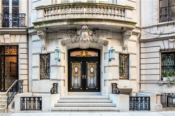 one-of-new-york-s-most-expensive-townhouses-goes-on-sale-for-96-million