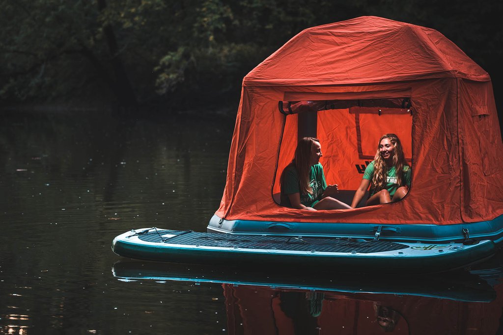 Floating tents are now a thing, not for the sleep walking of us - 9Travel