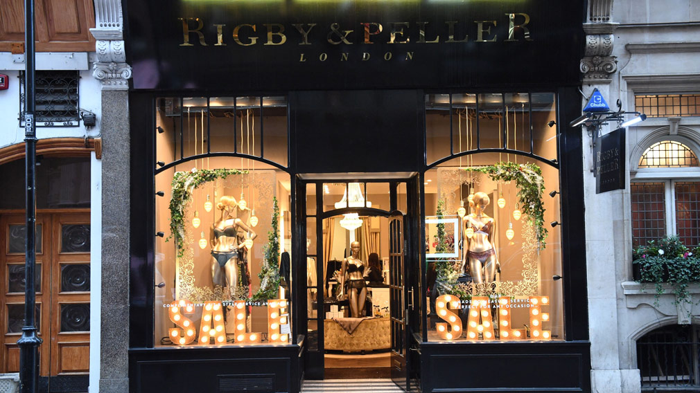 Queen's bra fitter Rigby & Peller loses royal warrant after tell-all book, Monarchy