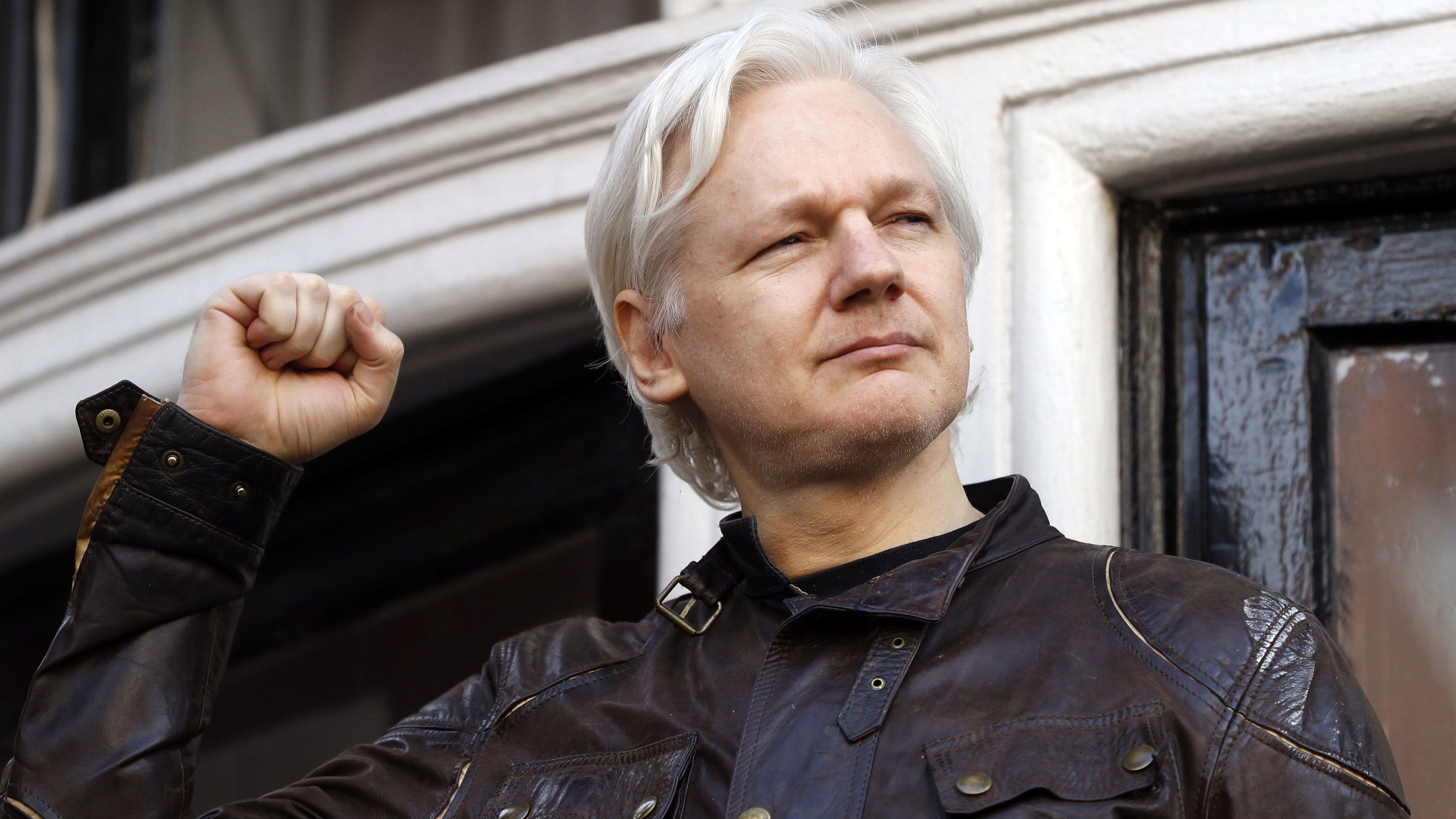 Julian Assange: Judge upholds Wikileaks founder's arrest warrant