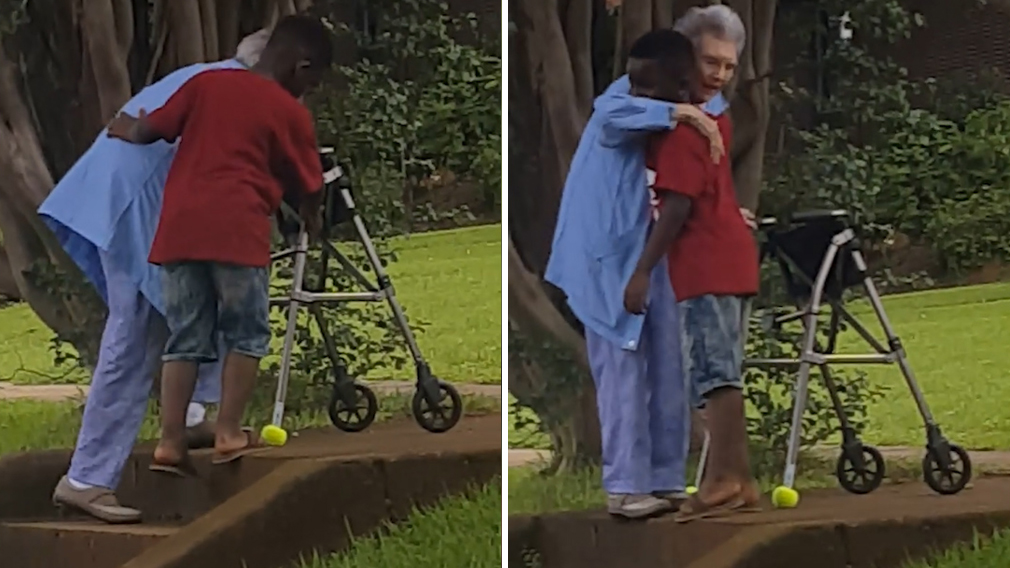 US boy praised for helping elderly woman climb stairs