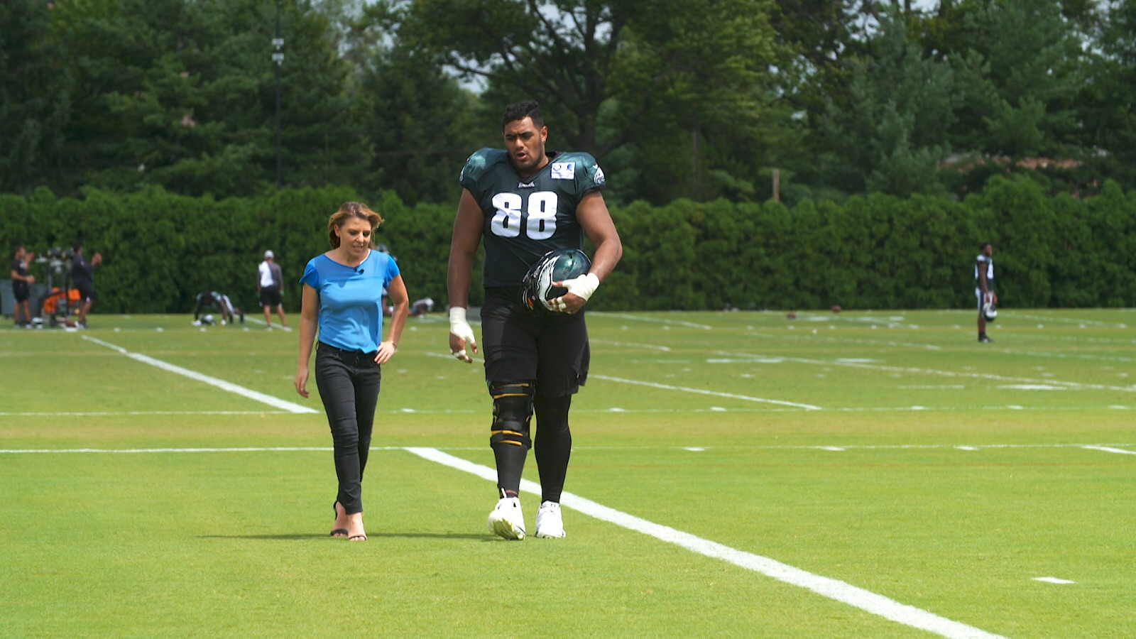 Australian behemoth Jordan Mailata proving a path to NFL success