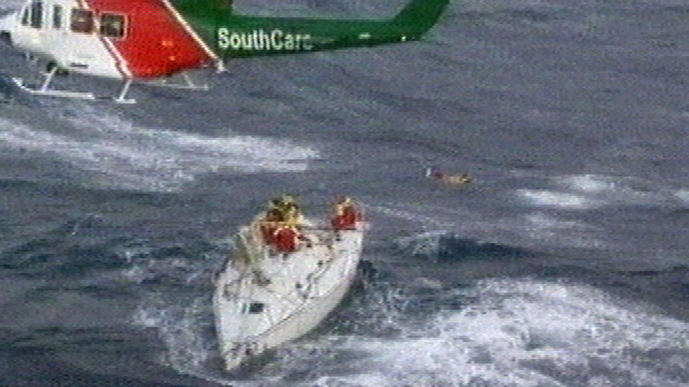 sydney to hobart yacht abandoned