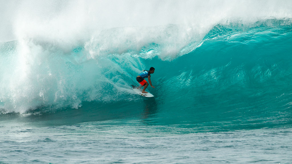 Pro surfer Ricardo dos Santos 'killed by off-duty police officer'